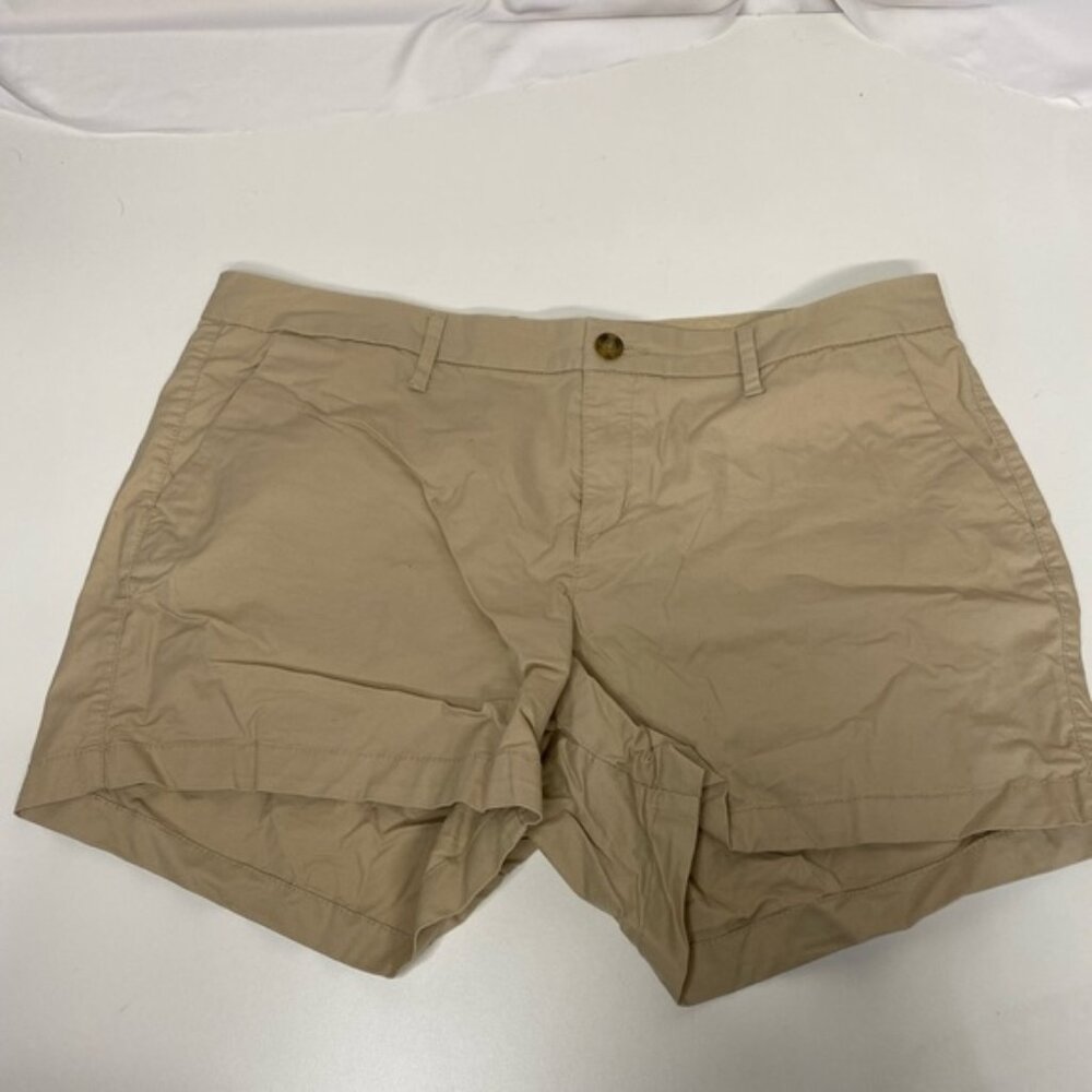 Old navy everyday short in tan